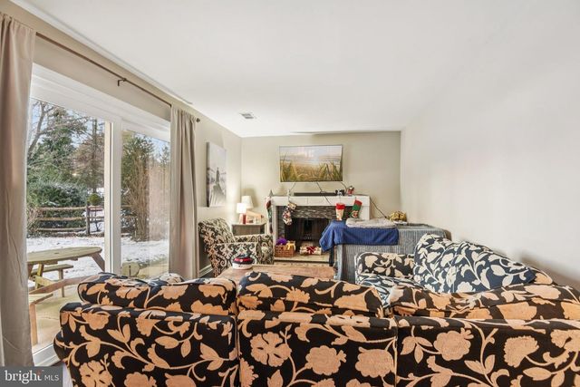 18816 ALPENGLOW LN, Brookeville, MD 20833