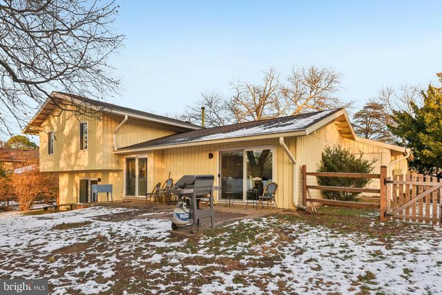 18816 ALPENGLOW LN, Brookeville, MD 20833