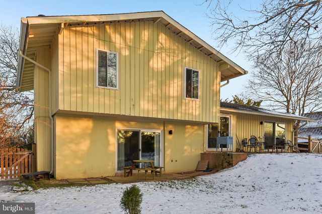 18816 ALPENGLOW LN, Brookeville, MD 20833