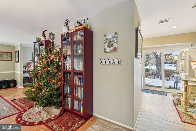 18816 ALPENGLOW LN, Brookeville, MD 20833