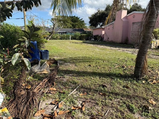 17501 NW 41st Ave, Miami Gardens, FL 33055