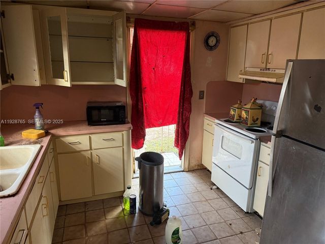 17501 NW 41st Ave, Miami Gardens, FL 33055