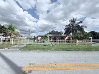 17501 NW 41st Ave, Miami Gardens, FL 33055