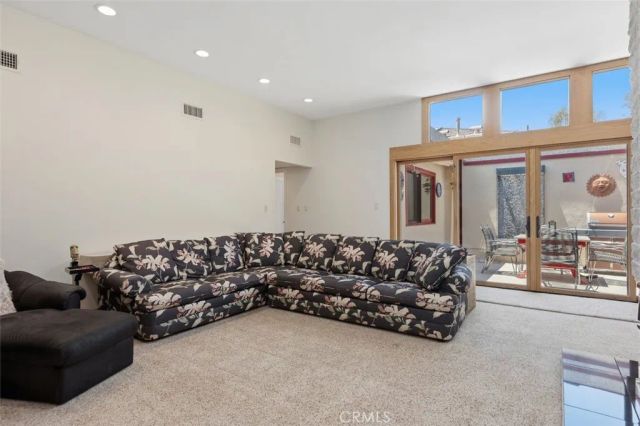 63 Seton, Irvine, CA 92612