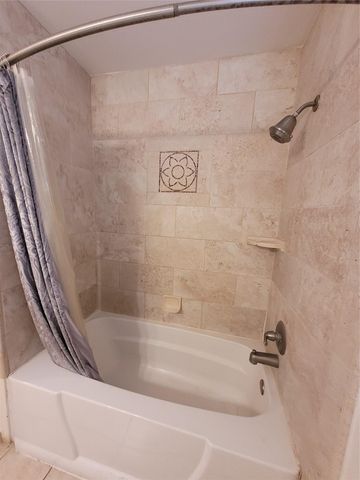 306 E Anderson Ave, Round Rock, TX 78664