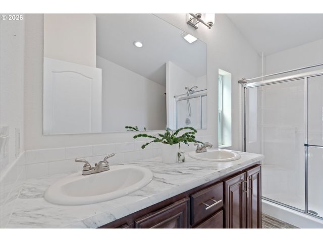 13900 Se HIGHWAY 212 159, Clackamas, OR 97015