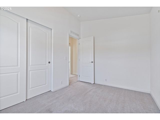 13900 Se HIGHWAY 212 159, Clackamas, OR 97015
