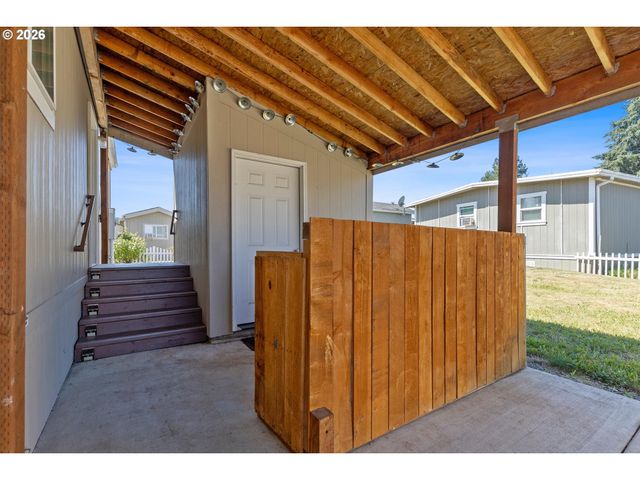 13900 Se HIGHWAY 212 159, Clackamas, OR 97015