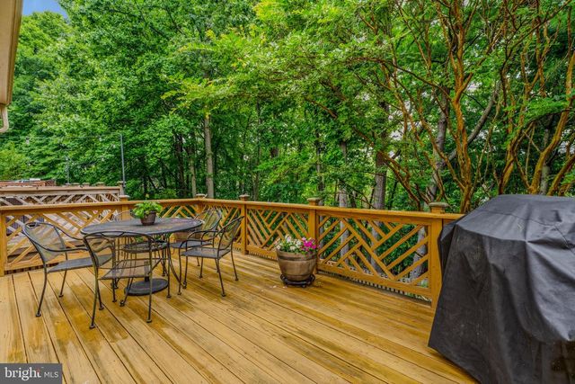 37 FARNHAM WAY, Lutherville Timonium, MD 21093