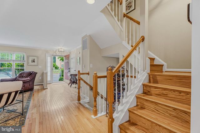 37 FARNHAM WAY, Lutherville Timonium, MD 21093