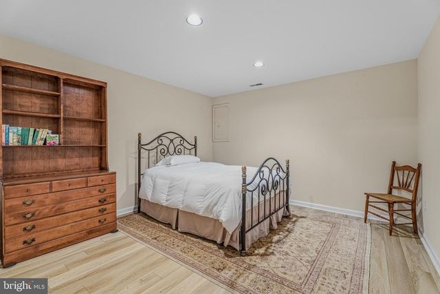 37 FARNHAM WAY, Lutherville Timonium, MD 21093