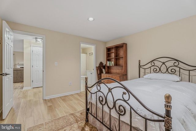 37 FARNHAM WAY, Lutherville Timonium, MD 21093