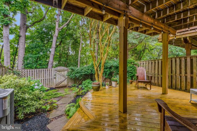 37 FARNHAM WAY, Lutherville Timonium, MD 21093