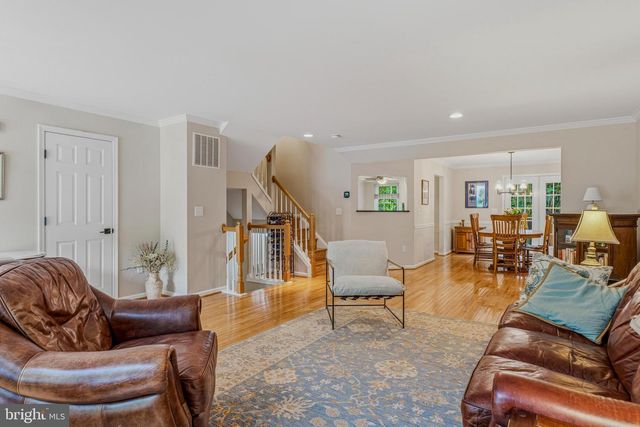 37 FARNHAM WAY, Lutherville Timonium, MD 21093