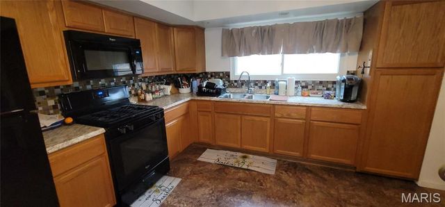 9926 Cambria Drive, Moline Acres, MO 63136