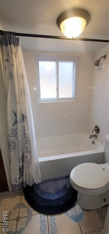 9926 Cambria Drive, Moline Acres, MO 63136