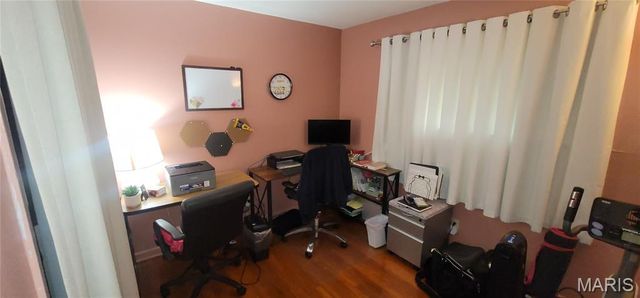 9926 Cambria Drive, Moline Acres, MO 63136