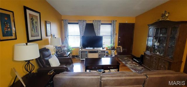 9926 Cambria Drive, Moline Acres, MO 63136