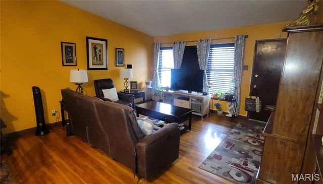 9926 Cambria Drive, Moline Acres, MO 63136