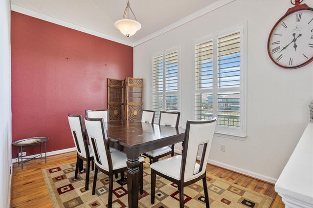 872 O Neil Road, Crystal Beach, TX 77650