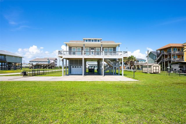 872 O Neil Road, Crystal Beach, TX 77650