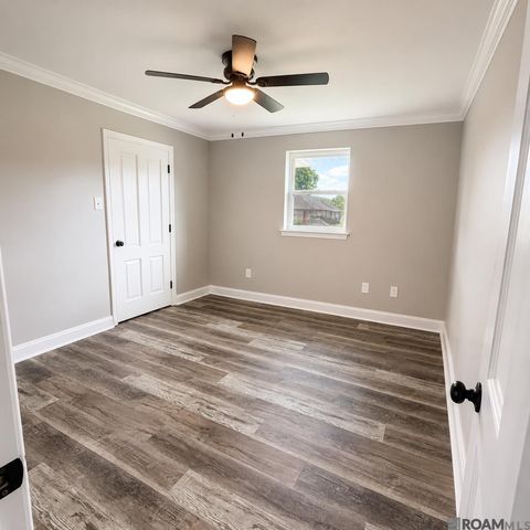 9577 Great Smokey Ave, Baton Rouge, LA 70814
