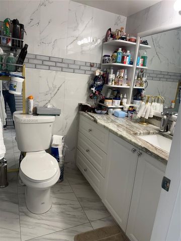 9880 Marina Blvd 1528, Boca Raton, FL 33428