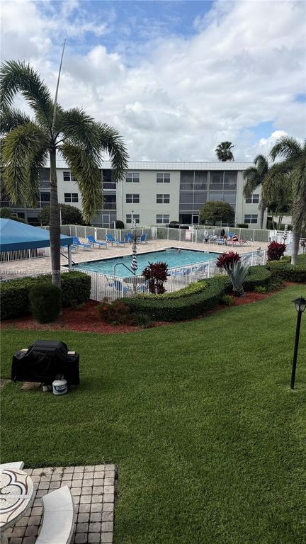 9880 Marina Blvd 1528, Boca Raton, FL 33428