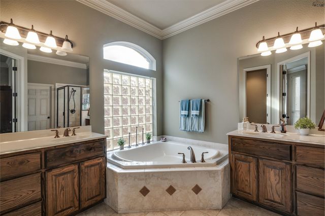 4905 SILVER CREST DRIVE, Wichita Falls, TX 76310