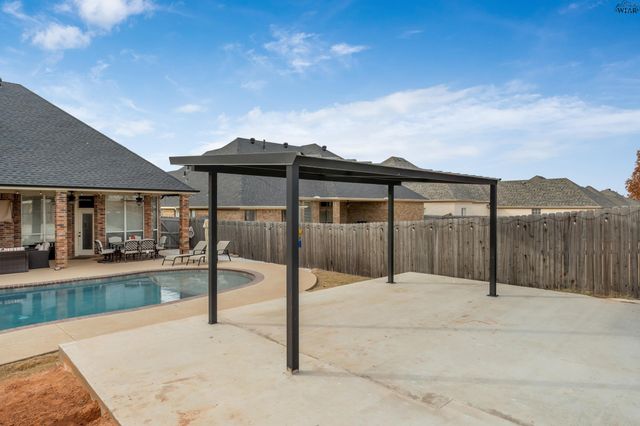 4905 SILVER CREST DRIVE, Wichita Falls, TX 76310