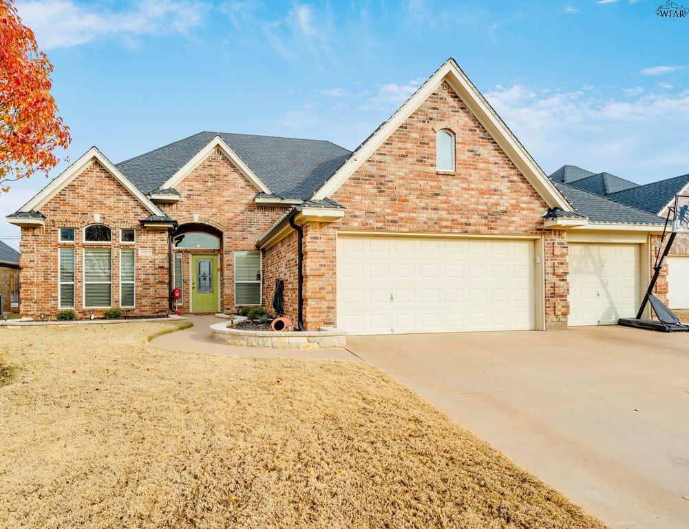 4905 SILVER CREST DRIVE, Wichita Falls, TX 76310
