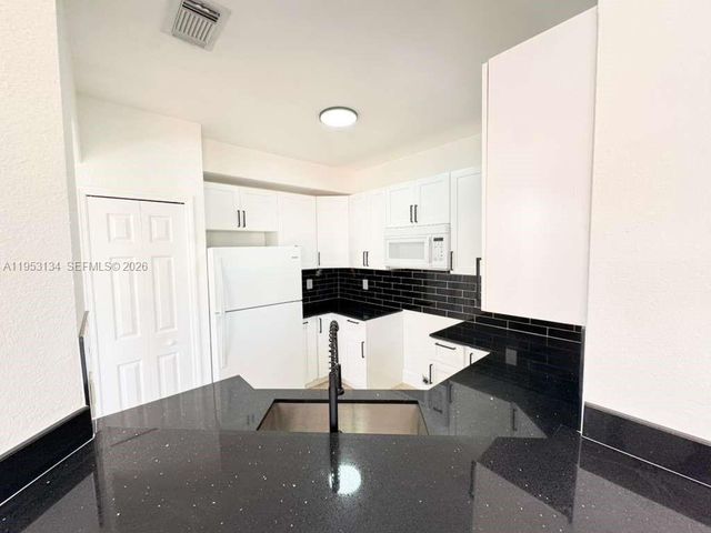 10848 SW 243rd St, Homestead, FL 33032