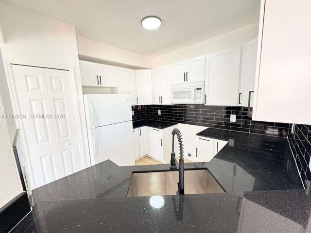 10848 SW 243rd St, Homestead, FL 33032