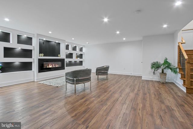 10305 ARMORY AVE, Kensington, MD 20895