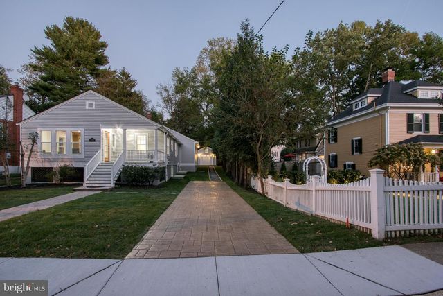 10305 ARMORY AVE, Kensington, MD 20895