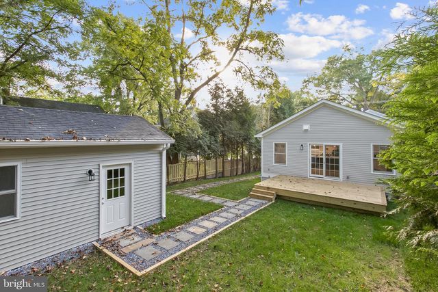 10305 ARMORY AVE, Kensington, MD 20895