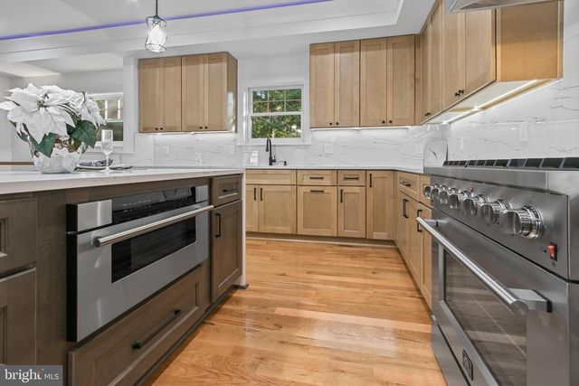 10305 ARMORY AVE, Kensington, MD 20895