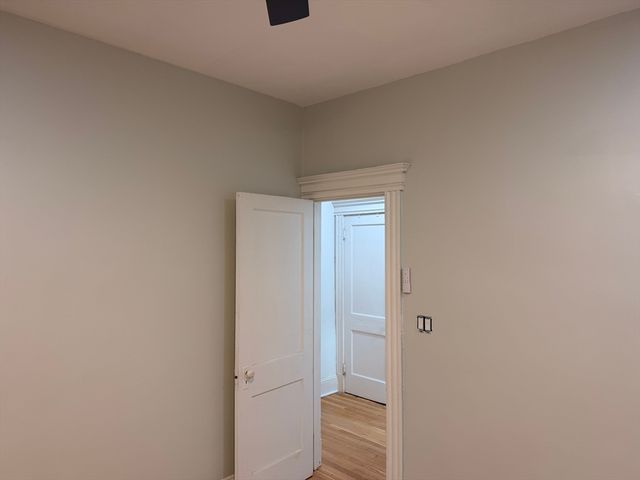 1768 Beacon 4, Brookline, MA 02445