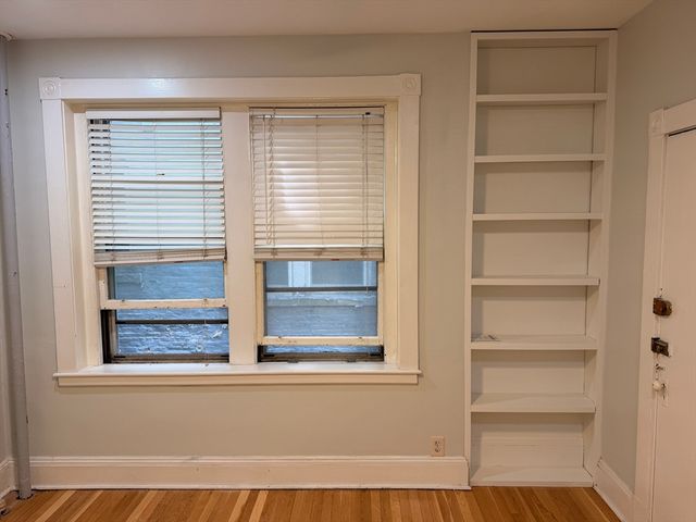 1768 Beacon 4, Brookline, MA 02445