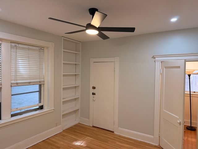 1768 Beacon 4, Brookline, MA 02445