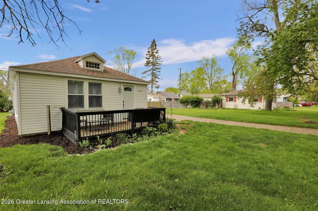 3211 Westmont Avenue, Lansing, MI 48906