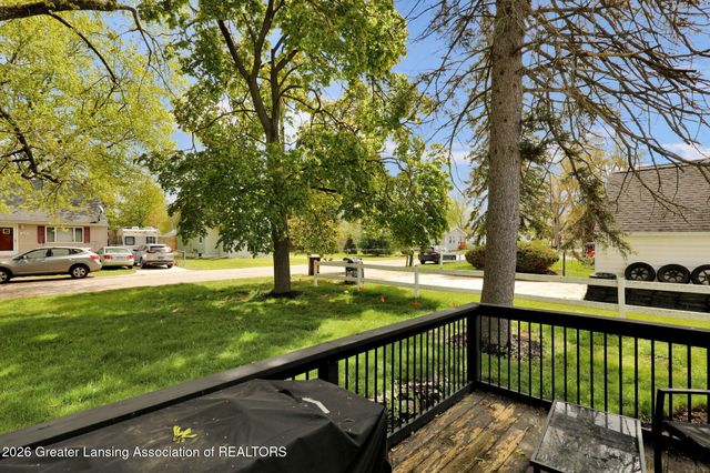 3211 Westmont Avenue, Lansing, MI 48906