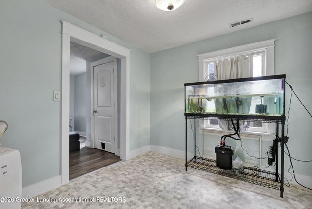 3211 Westmont Avenue, Lansing, MI 48906