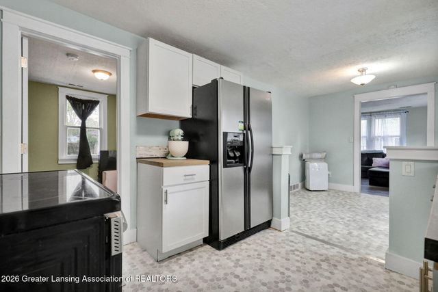 3211 Westmont Avenue, Lansing, MI 48906