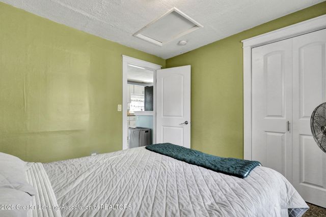 3211 Westmont Avenue, Lansing, MI 48906