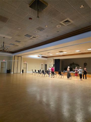 2612 Nassau Bnd E2, Coconut Creek, FL 33066