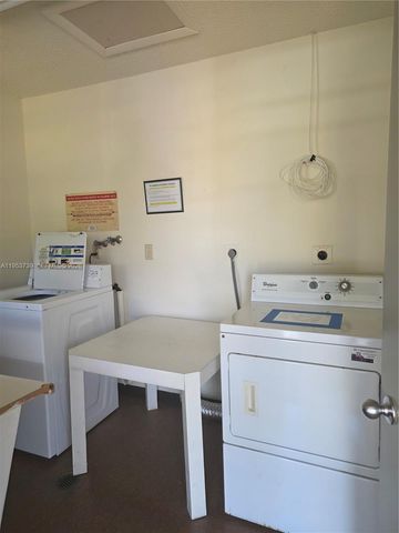 2612 Nassau Bnd E2, Coconut Creek, FL 33066