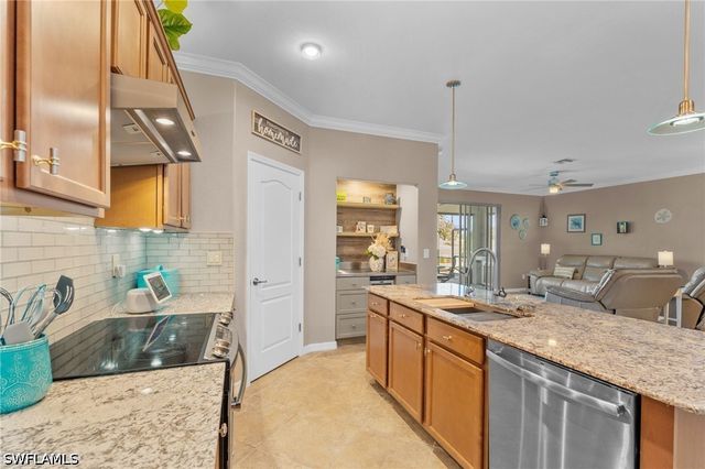 3147 Walnut Grove LN, Alva, FL 33920