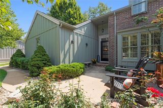 4403 W 112th Terrace, Leawood, KS 66211