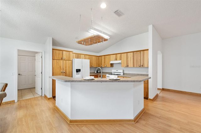 1928 PEACHTREE AVENUE, The Villages, FL 32162